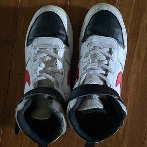 Boys Nike basketball shoes